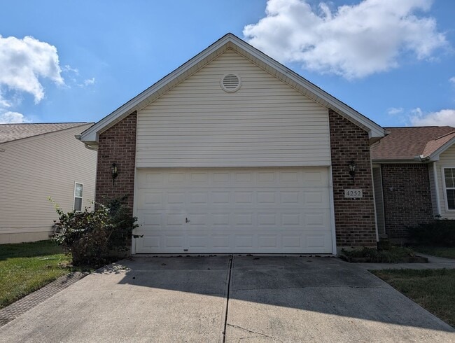 Building Photo - AVAILABLE NOW! 3 Bedroom Ranch with 2 Full...