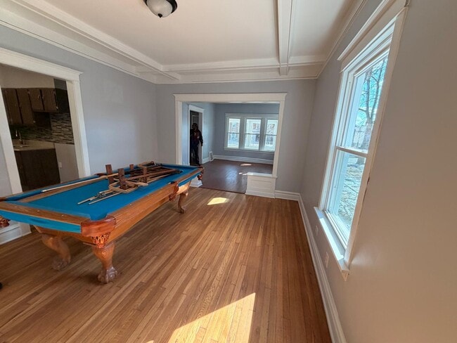 Building Photo - 7840 S Saginaw Ave