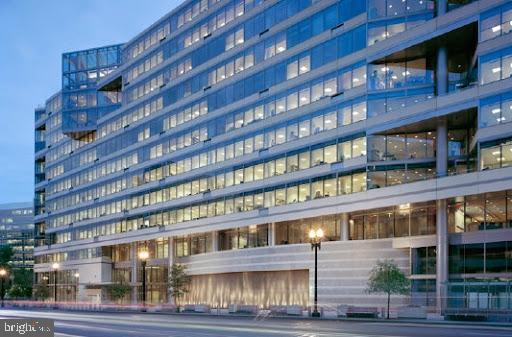 Building Photo - 955 26th St NW