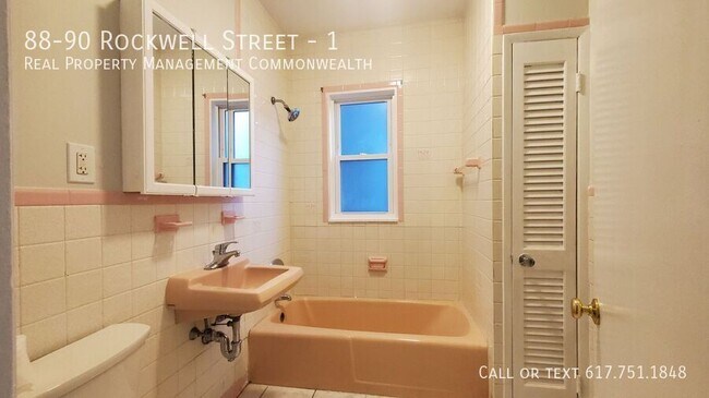 Building Photo - 88-90 Rockwell Street-1