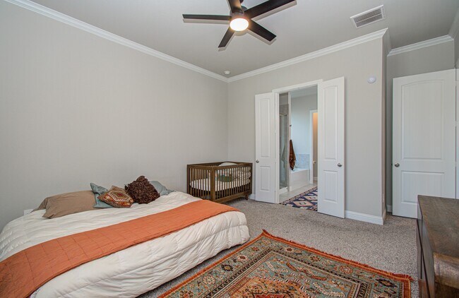 Building Photo - 10442 Eastern Bluestar Dr