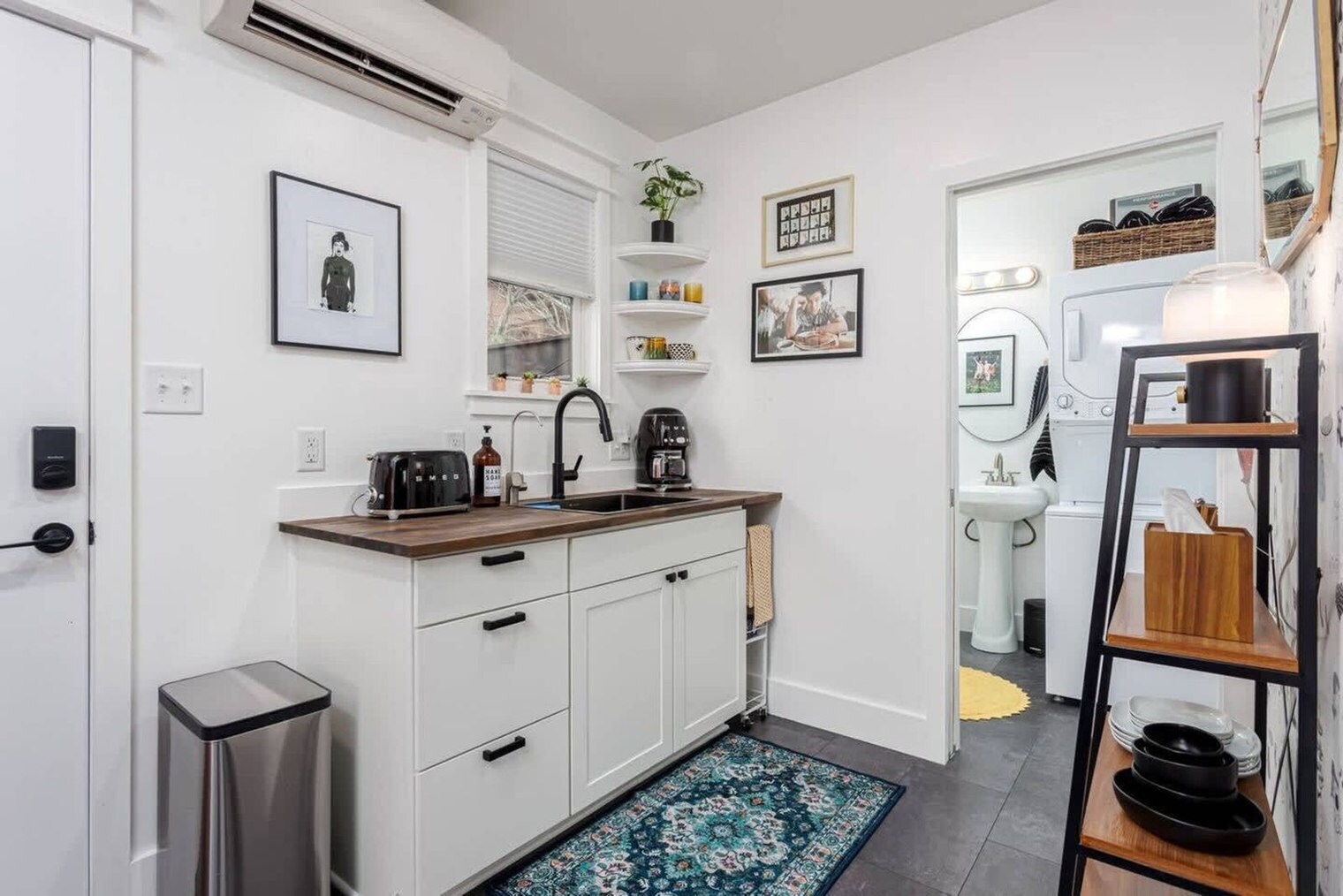 Building Photo - 205 Third Street Southeast-SI ID1502045P