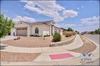 Building Photo - 14920 Tim Hardaway