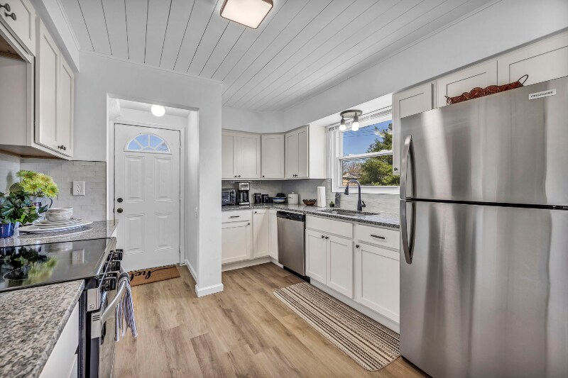 Building Photo - 113 Madison Ave