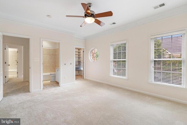Building Photo - 8880 Olive Mae Cir