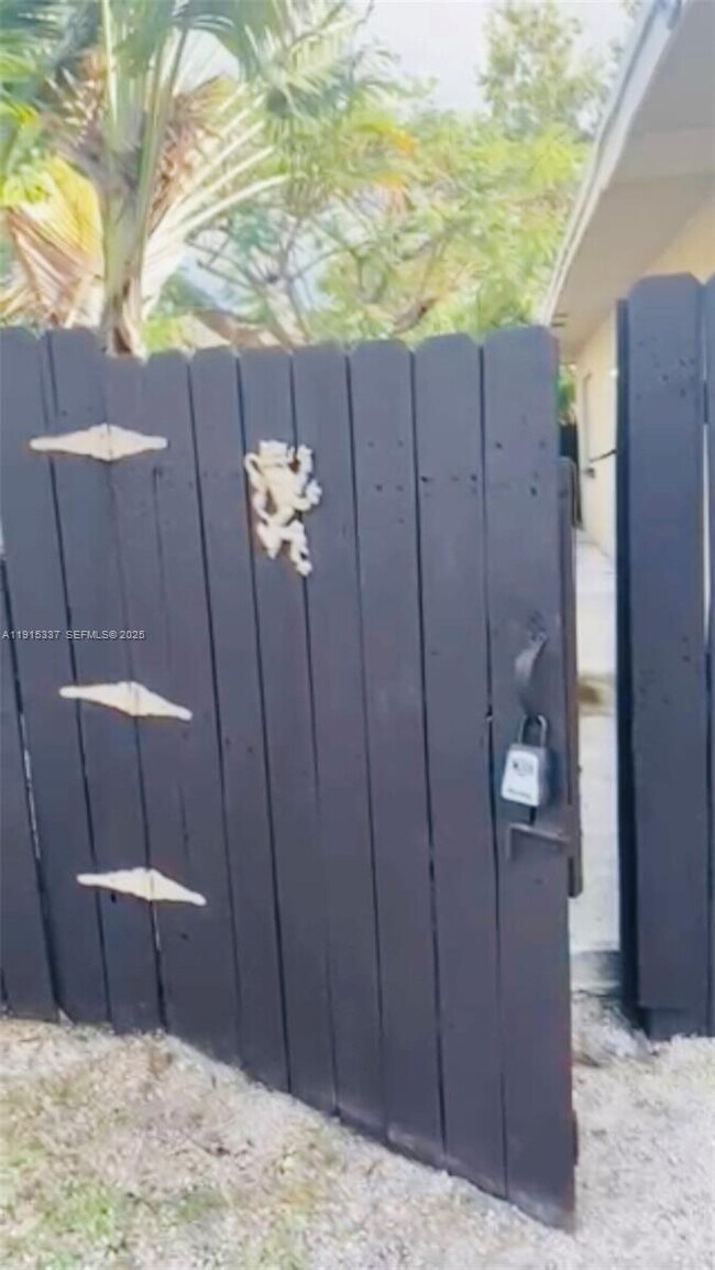 Building Photo - 2402 NW 42nd St