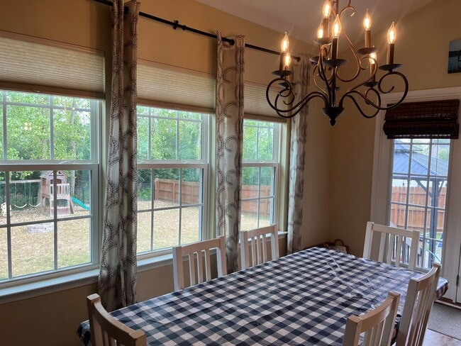 Building Photo - Beautiful 4-bedroom house in Baldwinsville