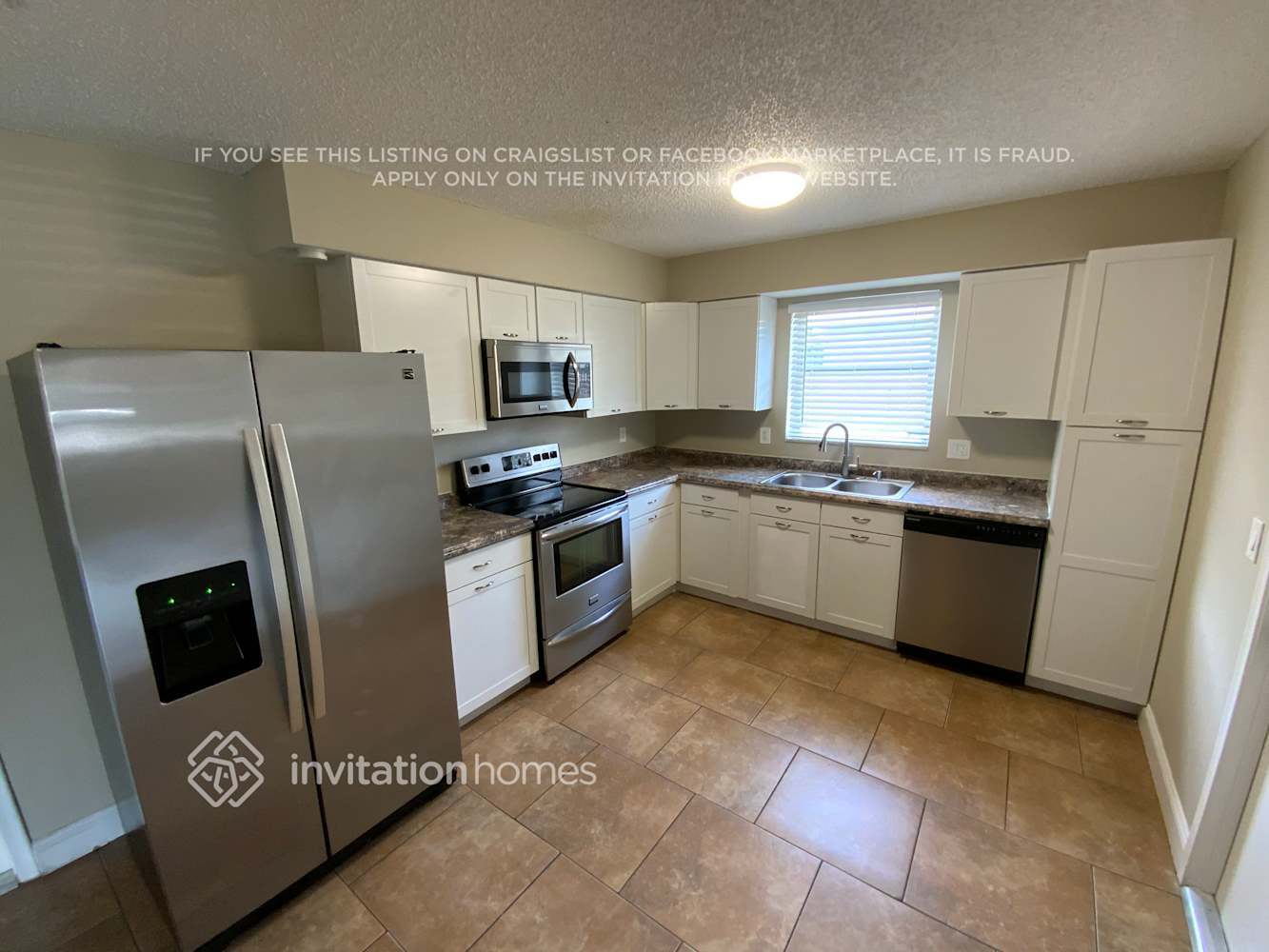 Building Photo - 11143 Mustang St