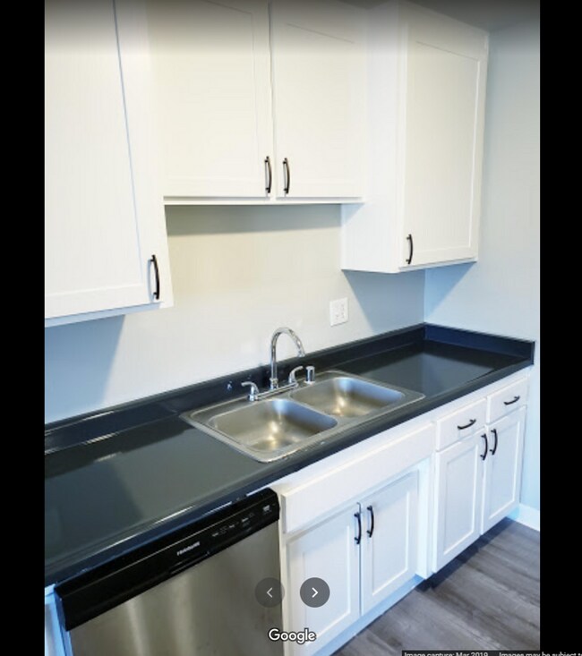 Interior Photo - The Huntington Apartments