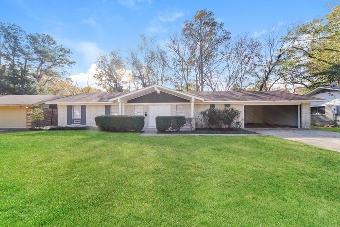 Primary Photo - 445 N Canton Club Cir