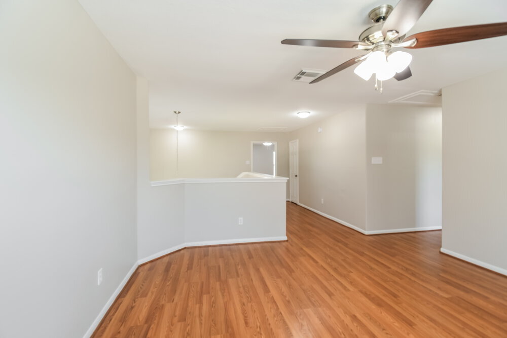 Building Photo - 1060 Cabot Cove
