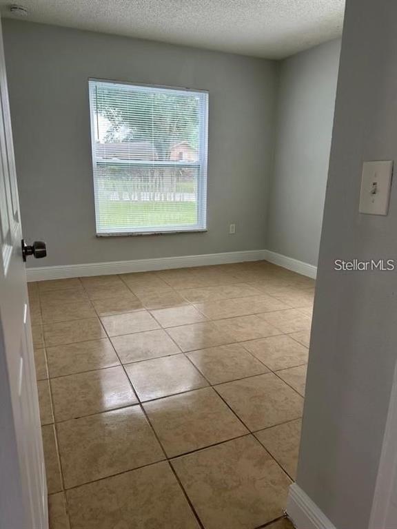 Building Photo - 709 Bryon Ct