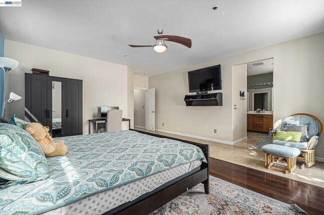 Building Photo - 355 Pebble Beach Dr