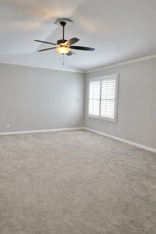 Building Photo - 27 W La Quinta Ct