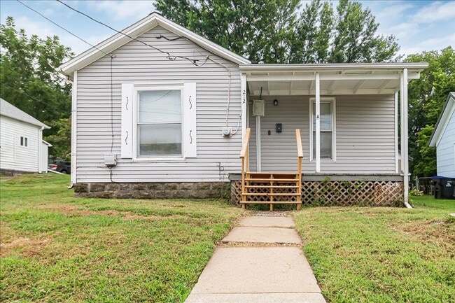 Primary Photo - 212 W North St