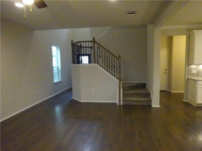 Building Photo - Large Three Bedroom Home Near Mary Moore Searight Park