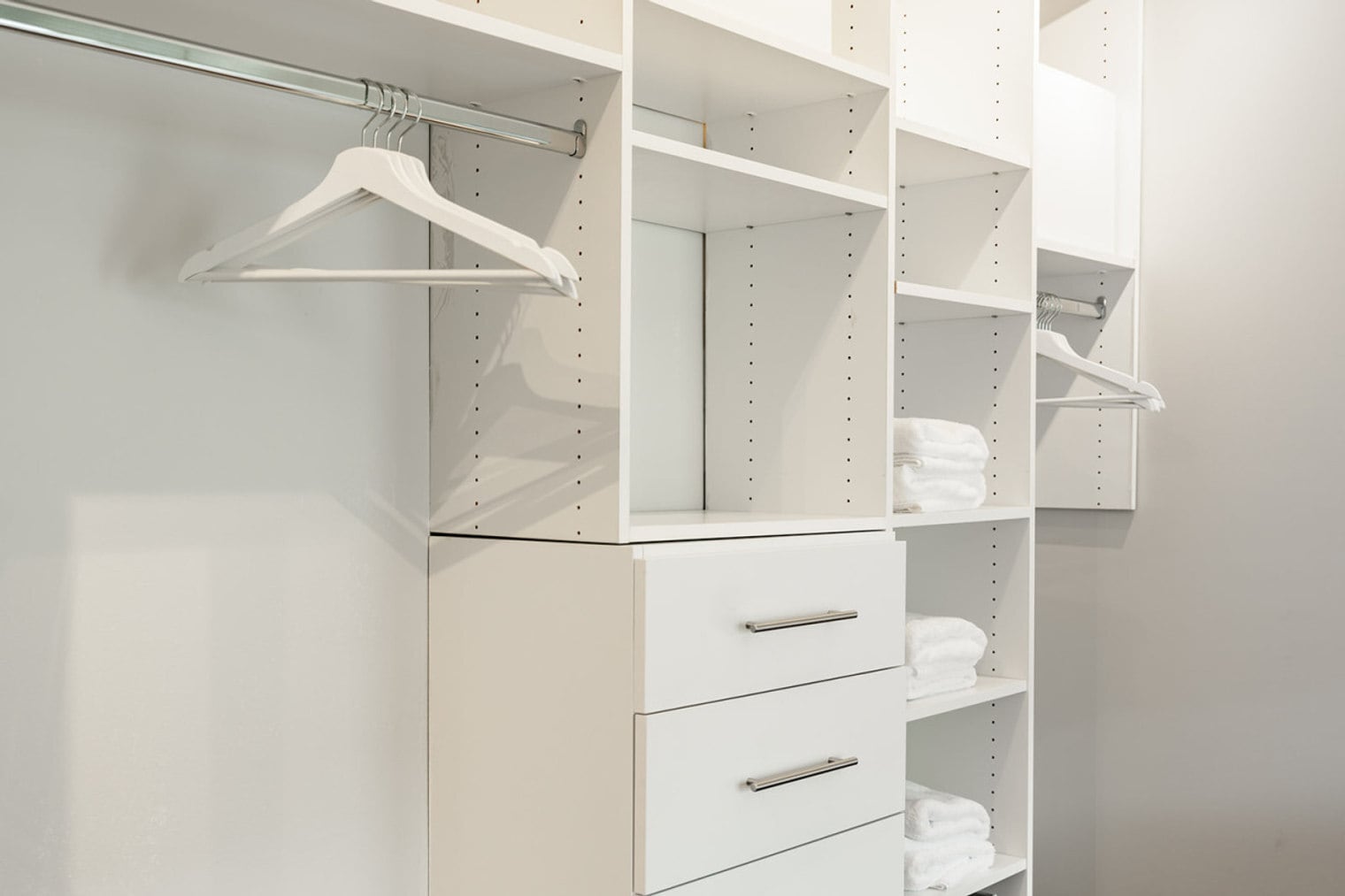 Building Photo - 1304 Broadway-SI ID1056031P