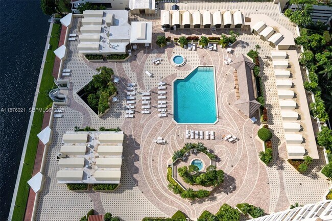 Building Photo - 20191 E Country Club Dr