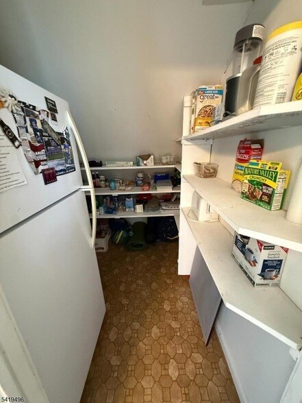 Building Photo - 22 Lincoln Ave