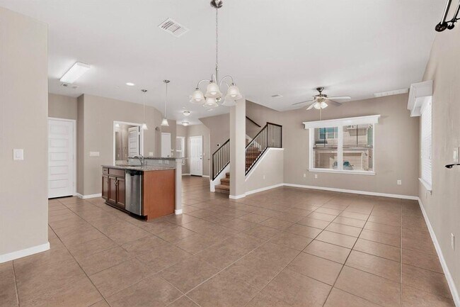 Building Photo - 1620 Bryant Dr