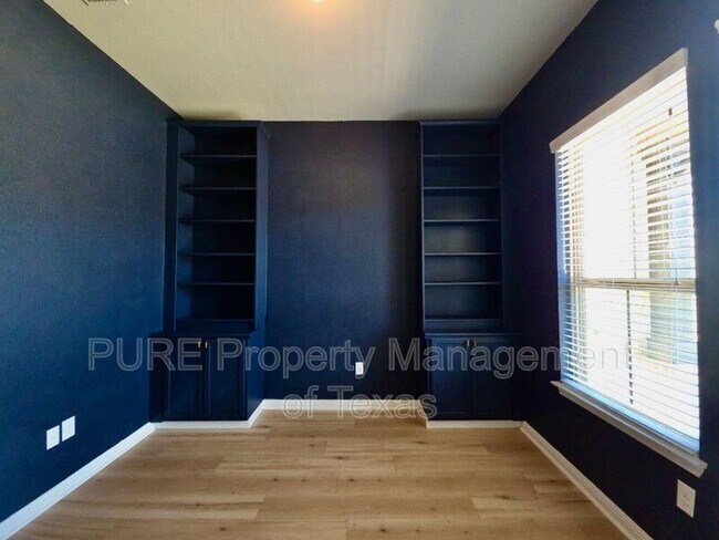 Building Photo - 13208 Mariscan St