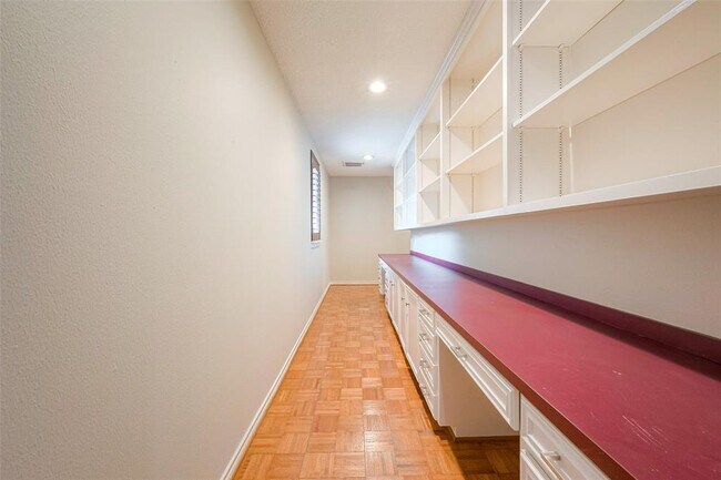 Building Photo - 15511 Rana Ct