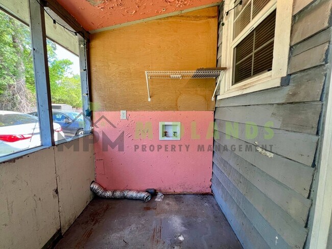 Building Photo - 4709 Jones St