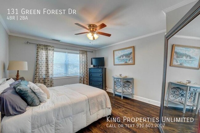 Building Photo - 131 Green Forest Dr