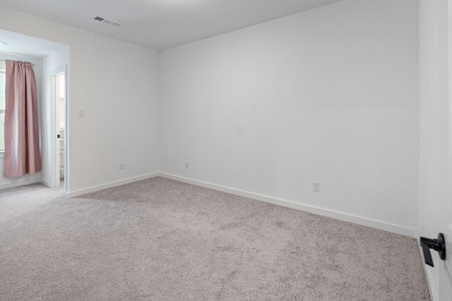 Building Photo - 7424 Lilypad Ln