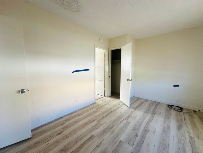 Building Photo - 3661 Webster Ave