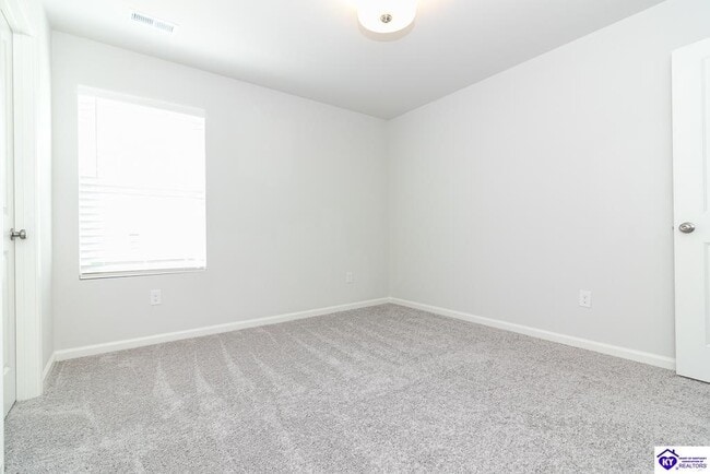 Building Photo - 104 Ashwood Ave