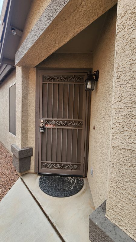 Building Photo - 42539 W Hillman Dr