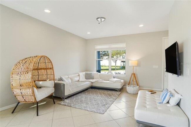 Building Photo - 7245 Half Moon Lake Dr