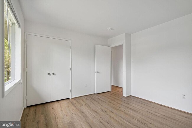 Building Photo - 11512 Alcinda Ln