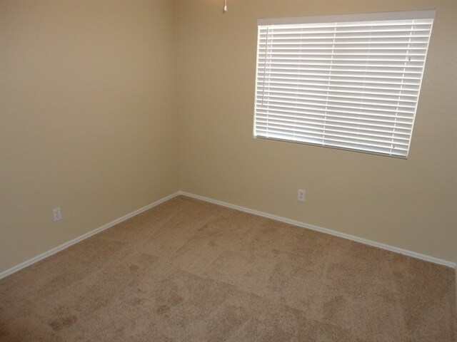 Building Photo - 8213 S 51st Dr