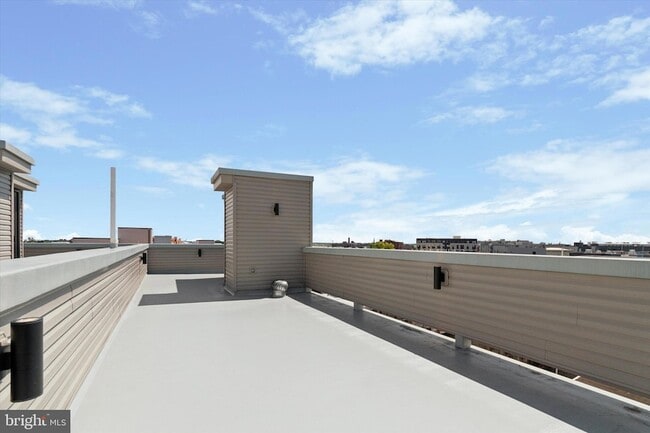 Building Photo - 2513 N Howard St