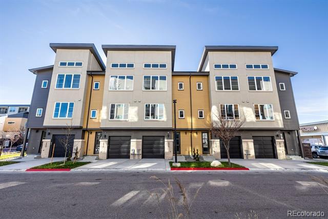 Building Photo - 2920 W Parkside Pl