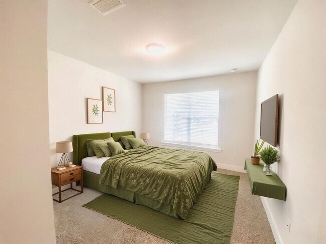 Building Photo - Stunning 4-Bed, 3-Bath Beauty, 2,117 sq. ft. of Pure Comfort and Style!