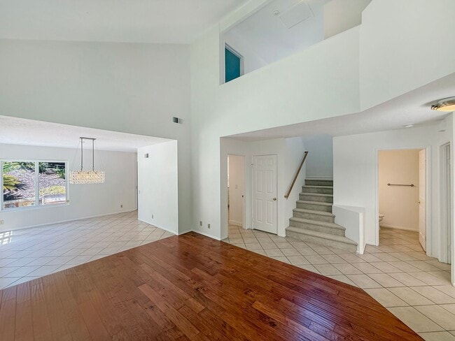 Building Photo - Great 3B/3BA House in Carmel Valley!