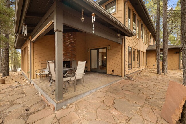 Building Photo - One of the Best Rental Opportunities In All of Flagstaff located in Lakeside Acres