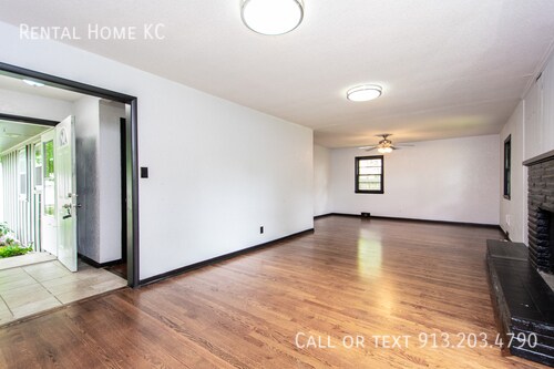 Building Photo - 5240 Barton-