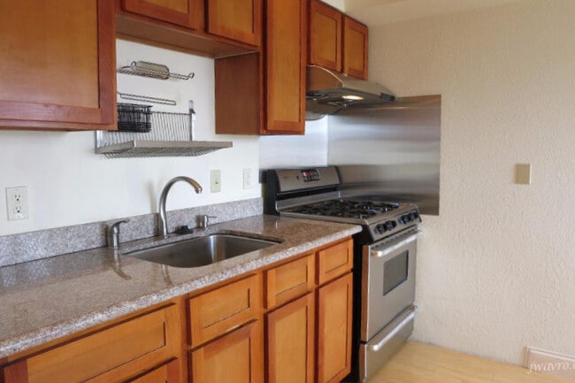 Building Photo - 1034 Carolina St