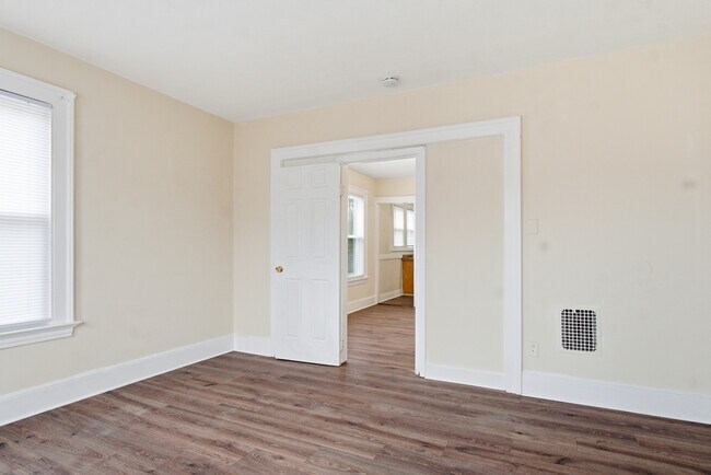 Building Photo - 46 Court St