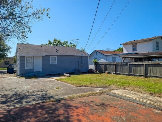 Building Photo - 4709 Archer Dr