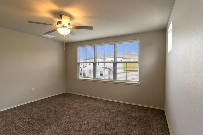 Building Photo - 7312 Harmony Shoals Bnd