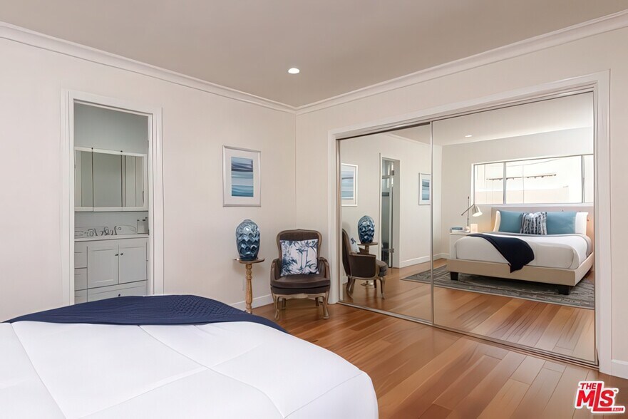 Building Photo - 922 16th St