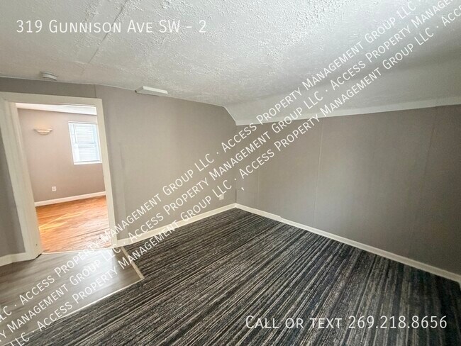 Building Photo - 319 Gunnison Ave SW