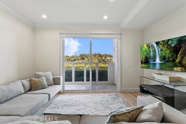 Building Photo - 30902 Club House Dr