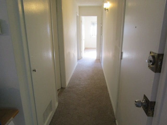Building Photo - 890 W El Repetto Dr