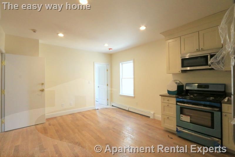 Primary Photo - 220 Massachusetts Ave